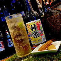 ギャラリー 画像14 日本酒　日本の酒　沖縄料理 カクテル ハイボール 神泉 ジンジャエール割り